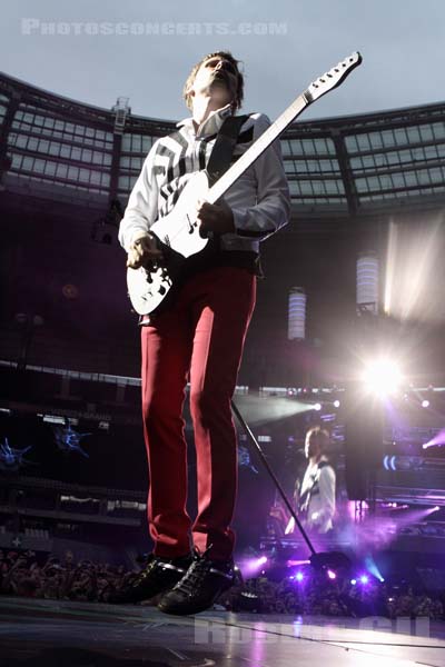 MUSE - 2013-06-21 - SAINT DENIS - Stade de France - Matthew James Bellamy